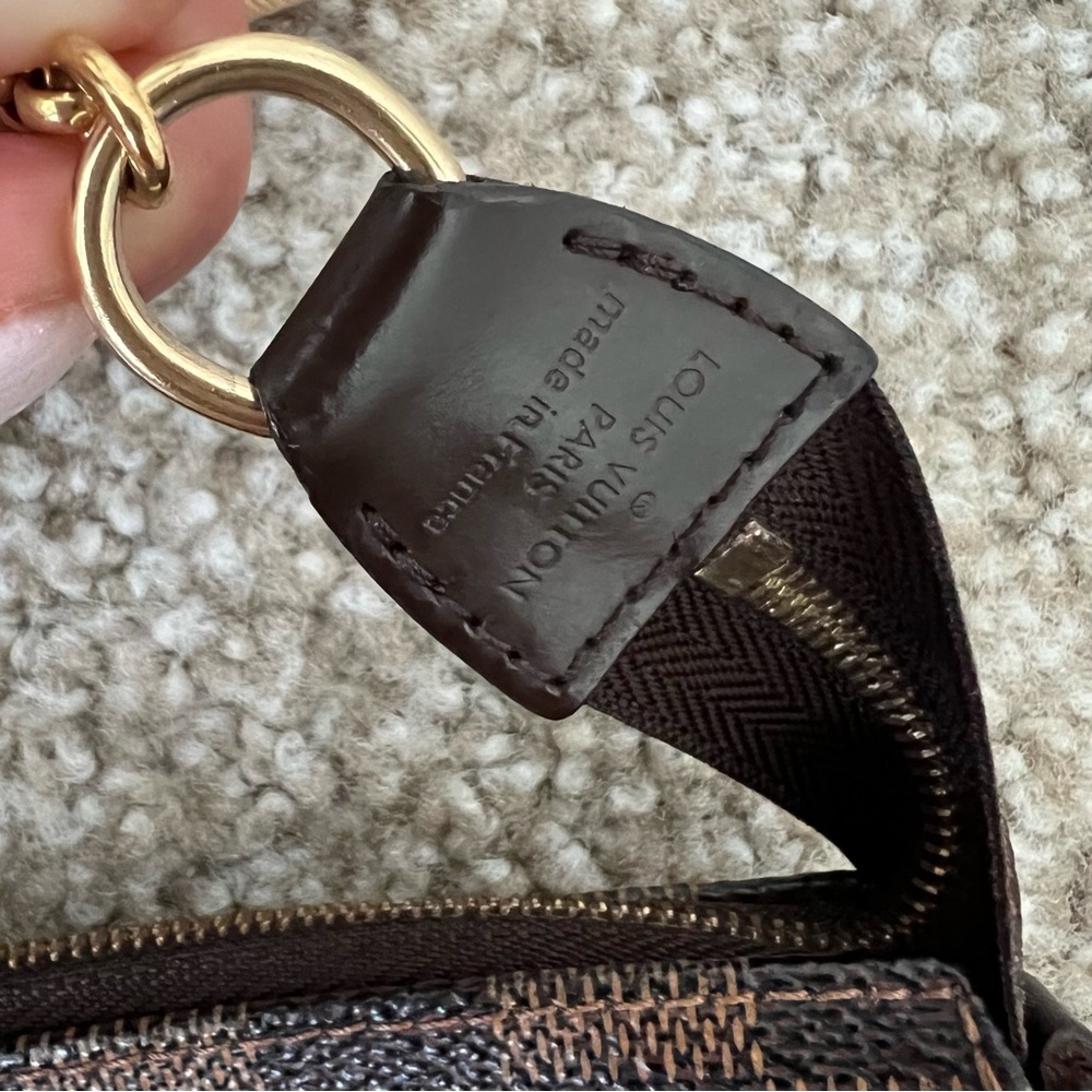 Authentic Louis Vuitton Eva Damier Ebene Sophie Clutch - Picture 7 of 15
